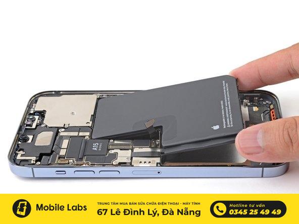 Thay Pin iPhone 13 Pro Max Giá Rẻ