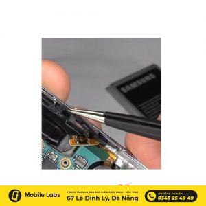 thay nút nguồn samsung galaxy j7 2016