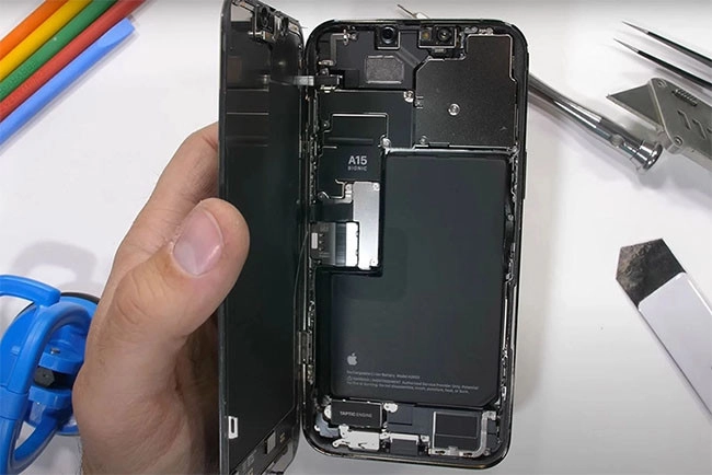 thay sua camera truoc sau iphone 13 pro max 1.jpg