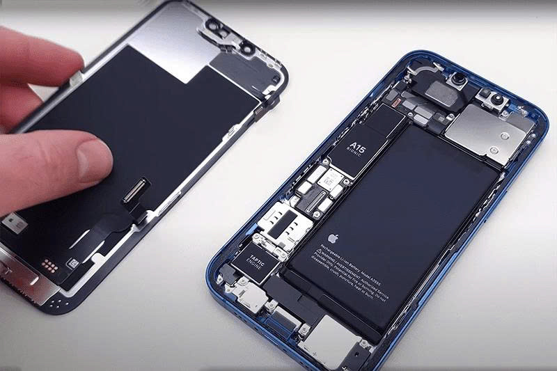 Thay Vỏ iPhone 13 Tại Đà Nẵng – Dịch Vụ Uy Tín Tại Mobile Labs 6 z7133062153143 34477bb44b668641bb6e11c912612250