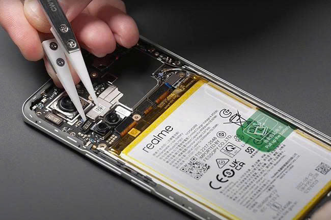 Thay Pin Realme 3 Pro Tại Đà Nẵng – An Toàn, Nhanh Gọn, Giá Hợp Lý 3 z7191465042523 4730080e1b09f69d5fe1dd3b48bf389a