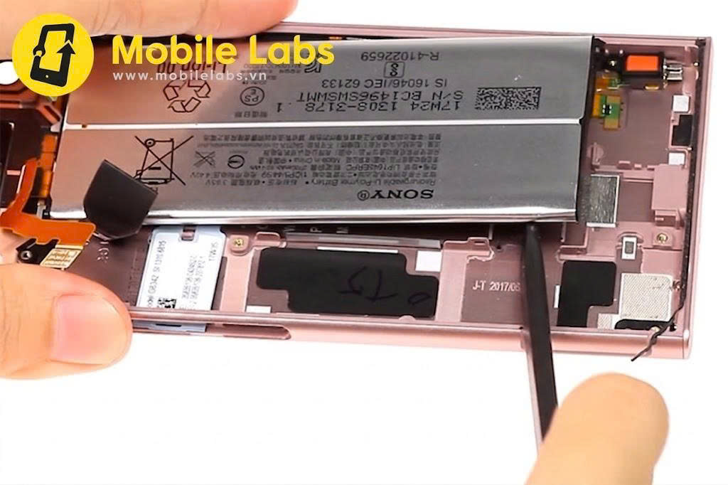 Thay Pin Sony Xperia XZ Premium Tại Đà Nẵng Uy Tín, Lấy Nhanh, Giá Tốt 7 z7785213195572 efa8827fcd79ab1e89da3c5e02b03156