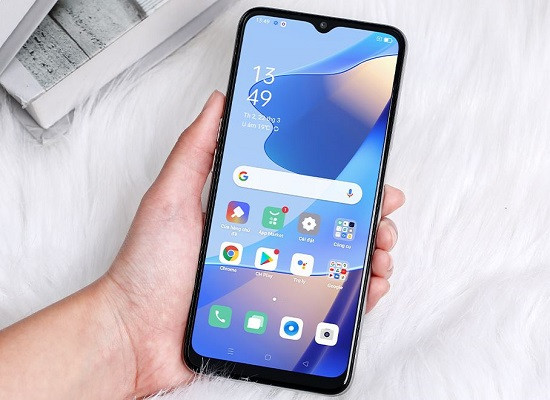 man hinh oppo a16