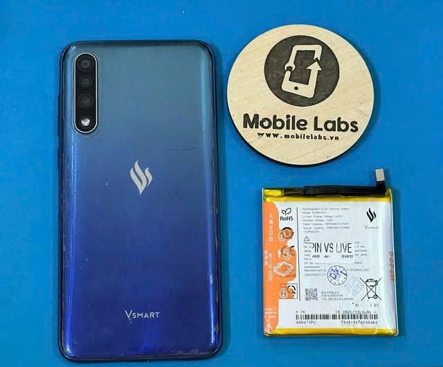 Thay Pin Vsmart Live Tại Đà Nẵng – Mobile Labs 10 z7222403719040 ae6274b9415c4b1e7c0161748dc8fdb7