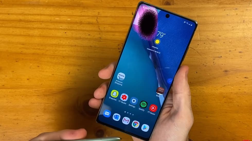 man hinh oppo bi chay muc