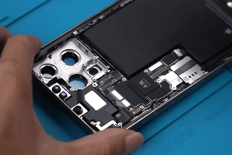 thay vo khung suon iphone 14 pro max 001.png
