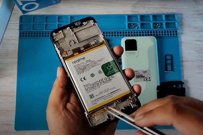 Thay Pin Realme 6i Tại Đà Nẵng – Mobile Labs Giá Cả Hợp Lý, Dịch Vụ Tốt 5 z7166159474409 02022a709945be430b5bdca4afce668a