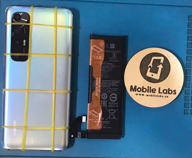 Thay Pin Xiaomi Mi 10S Tại Đà Nẵng – An Toàn, Bảo Hành Rõ Ràng Tại Mobile Labs 6 z7181171507594 db145581efd33522793b34c6414b9792
