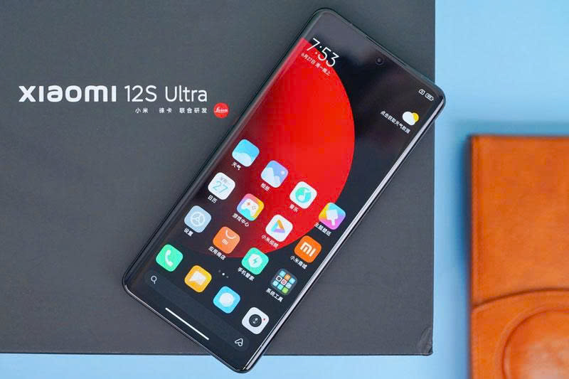 Thay Ép Mặt Kính Xiaomi 12S Ultra, Xiaomi Mi 12S Ultra Tại Đà Nẵng – Đẹp Như Mới, Giá Tốt 6 z7209063966207 437d13d3a35476fae6623d633dc60f7d