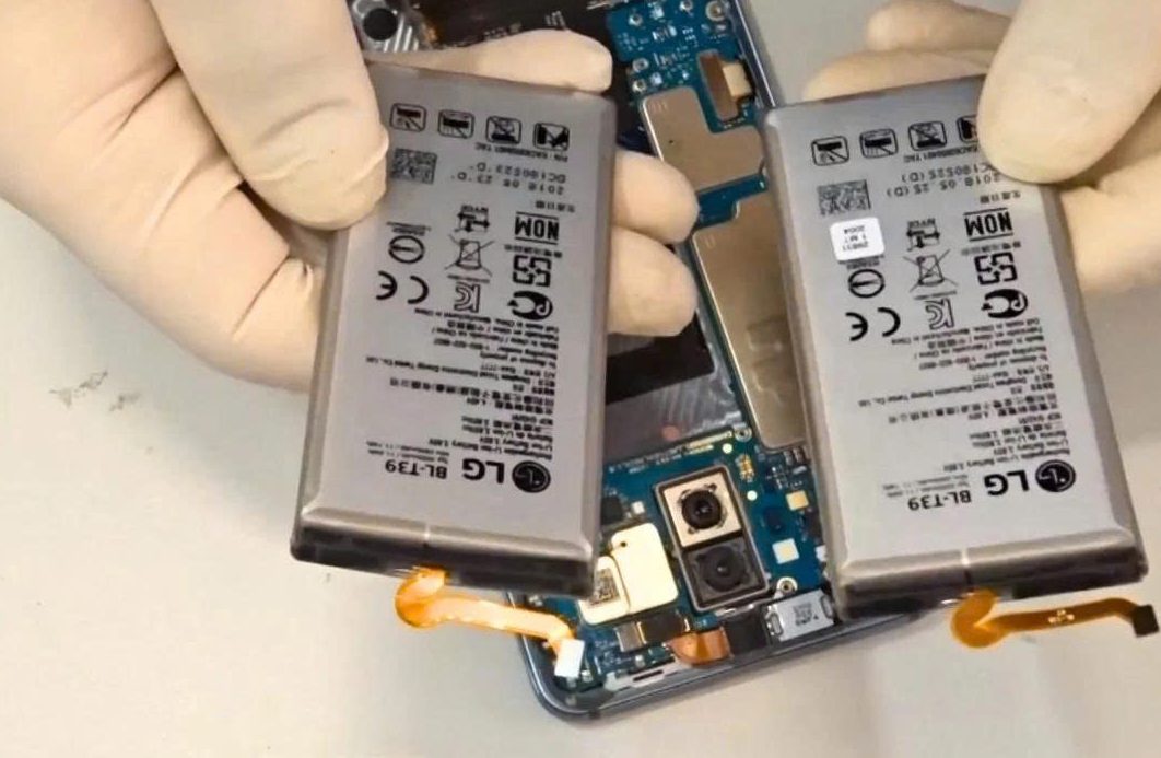 Thay Pin LG V50 ThinQ 5G Tại Đà Nẵng – Mobile Labs Sửa Nhanh, Giá Ưu Đãi 8 z7211043189554 2644fe48bfdaf87391562311347379be e1762835770262