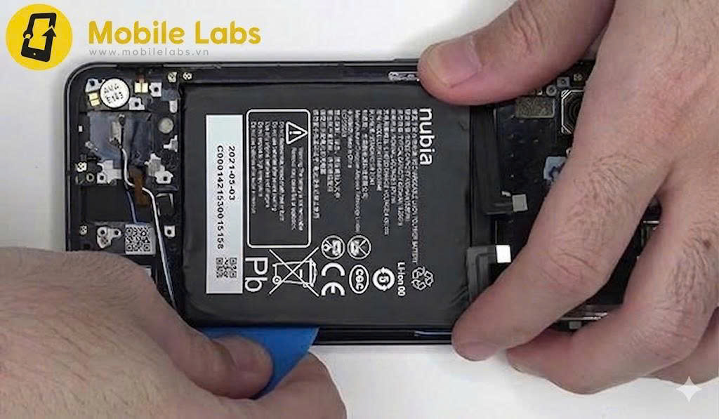 Thay Pin Nubia Red Magic 7s Tại Đà Nẵng – Uy Tín, Không Phát Sinh Chi Phí, Xem Trực Tiếp 6 z7710913317130 69f6b433fc2d26383d24ae1eba86c98d